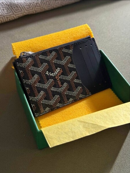 u3-1000087173